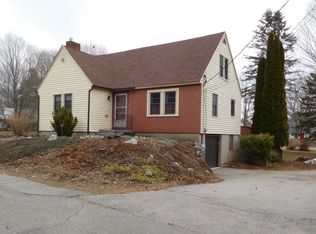 7 Joy St, Springvale, ME 04083