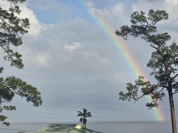 3150 Highway 98, Lanark Village, FL 32323