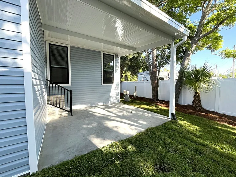 117 N Lake Dr #806 — Photo 6
