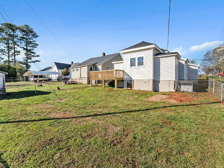 4 Walnut St #A — Photo 24