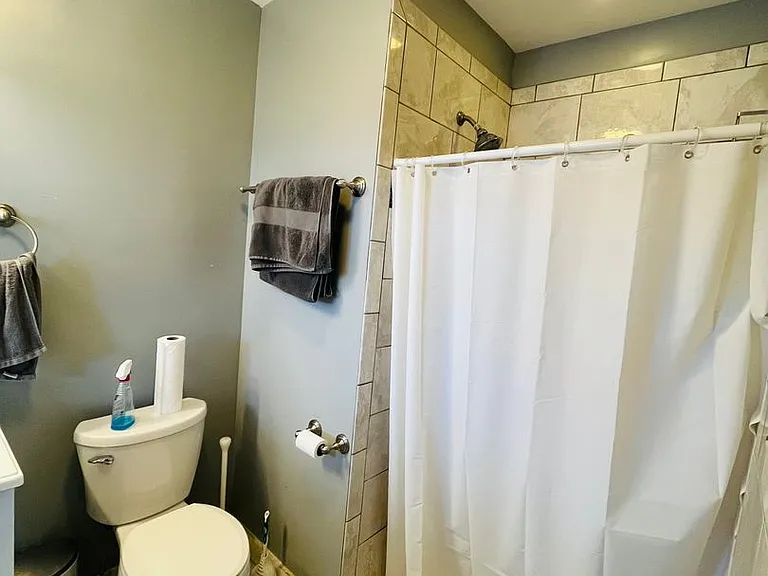 366 Hamilton Street — Photo 4