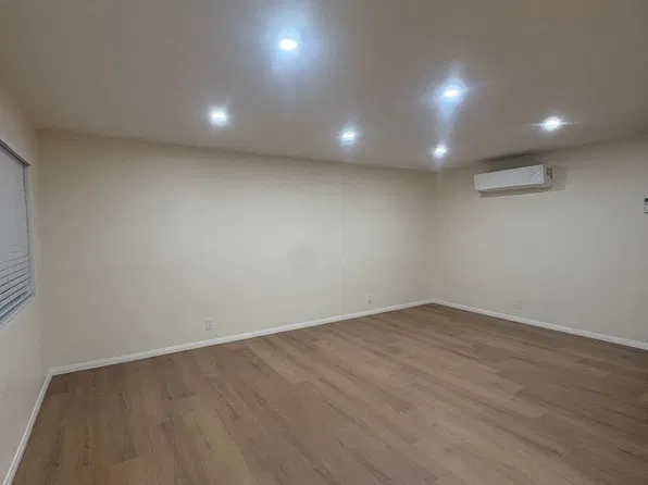 211 Wolff Street, 211 Wolff St, Oxnard, CA 93033