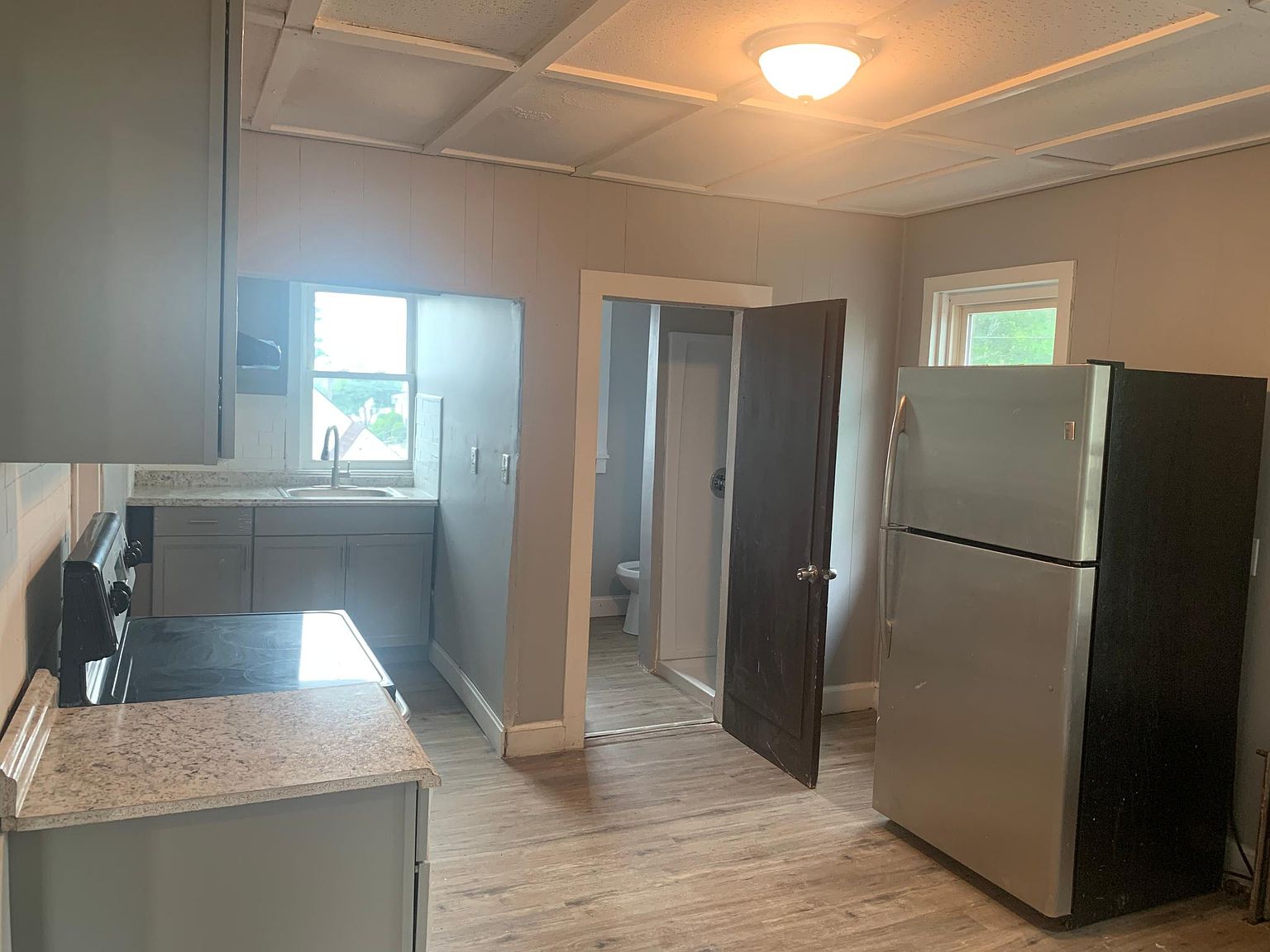583 Laurel Hill Ave 2, Cranston, RI 02920 Zillow