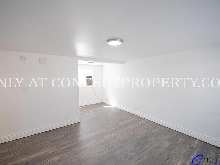 227 E St — Photo 6