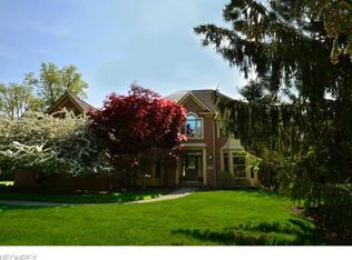 315 Regatta Dr, Avon Lake, OH 44012