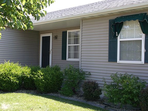 3rd image of 428 Wilson Park Ln