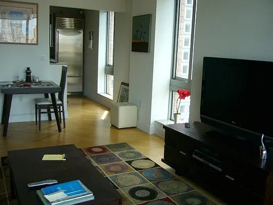 Rented by BLU Real Estate | media 25