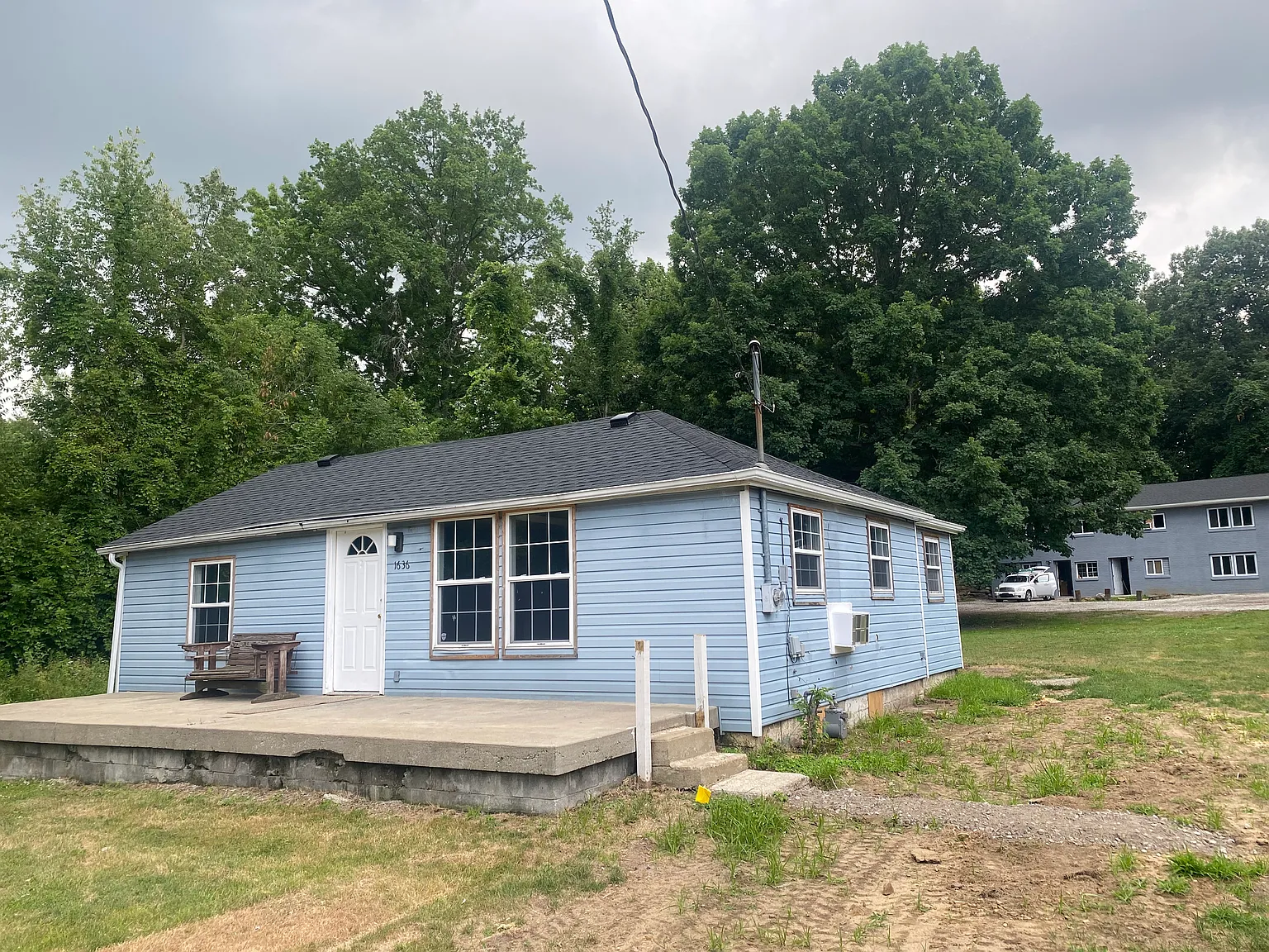 2 bed, 3745 sqft, $950 — Photo 1