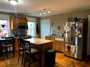 170 Almy St #2R, Providence, RI 02909
