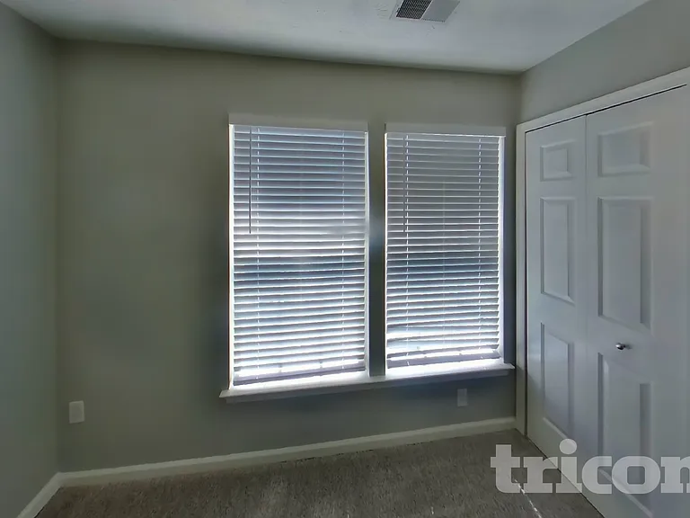 9845 Bayline Cir — Photo 12