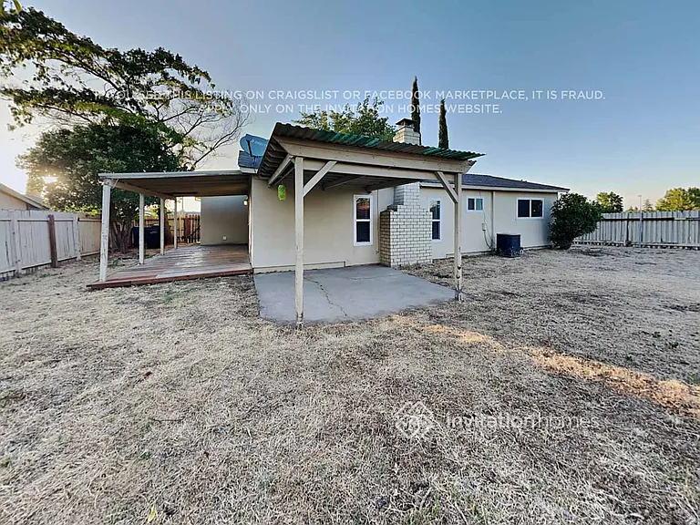 5884 Revelstok Dr — Photo 16