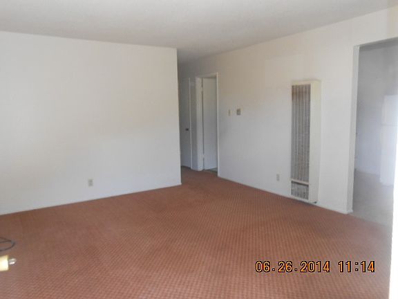 2nd image of 2035 22nd St APT 2