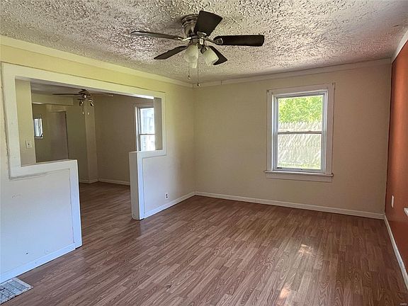 5th image of 9759 Ventura Dr
