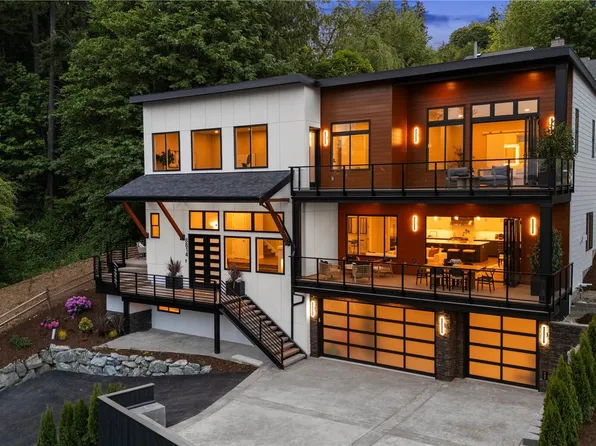 8814 NE Juanita Drive, Kirkland, WA 98034
