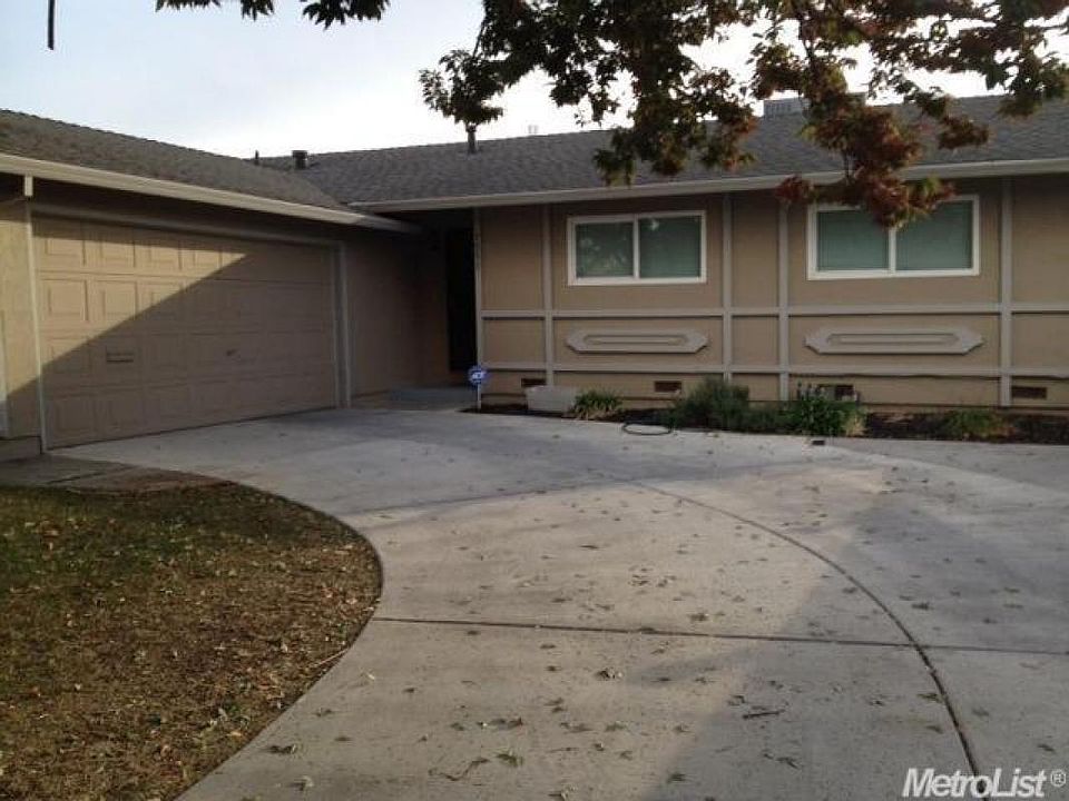 1st image of 7551 32nd St