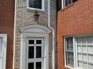 313 Hanover Arms Ct, Winston Salem, NC 27104