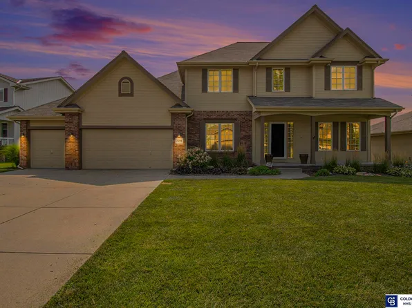 13706 S 43rd St, Bellevue, NE 68123