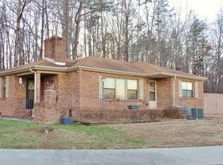 330 Waynes Dr, Salem, SC 29676