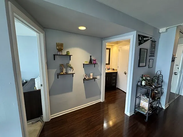 300 N State St #4828 — Photo 13