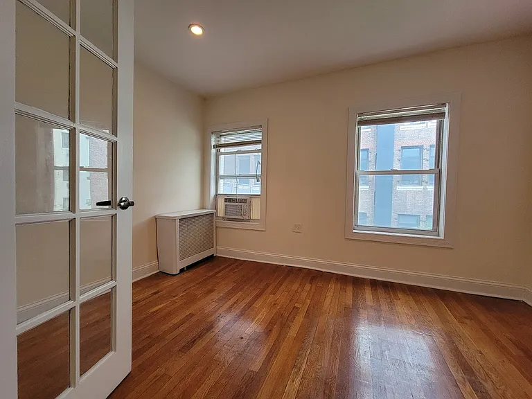 111 E 26th St #D94 — Photo 3