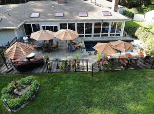 17 Lobb Rd, Deep River, CT 06417