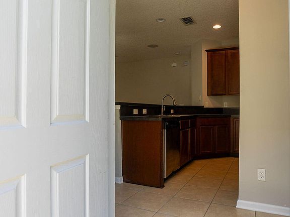 4th image of 12282 BLACK WALNUT Court