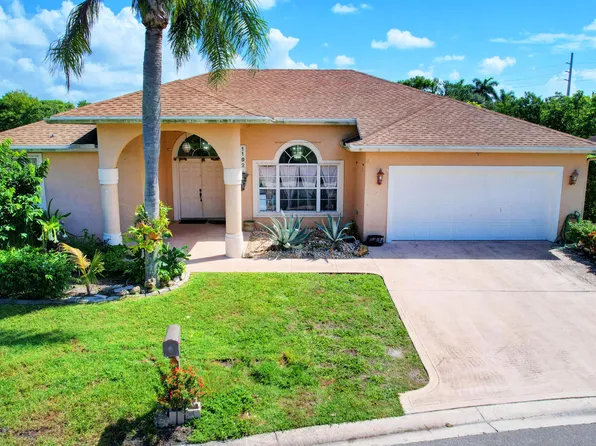 1192 W Hatteras Circle W, Greenacres, FL 33413