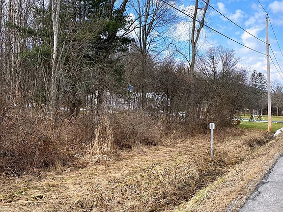 5th image of 890 Alt-Voorh Road