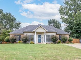 1350 Kingston Oaks Dr, Prattville, AL 36067