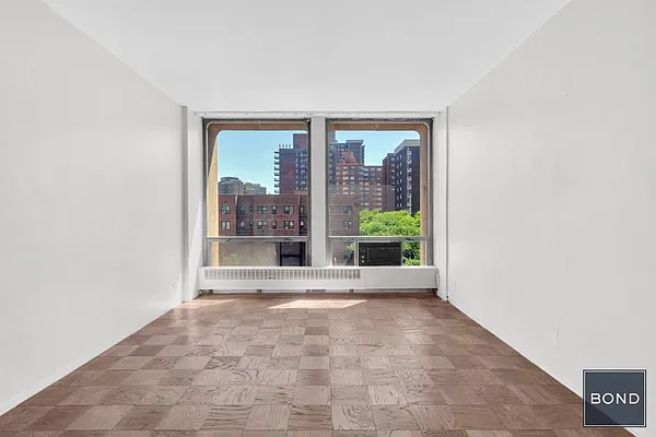 Sold by Bond New York | media 17