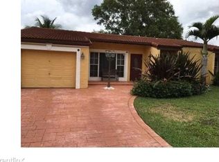 8641 NW 4th St, Pembroke Pines, FL 33024