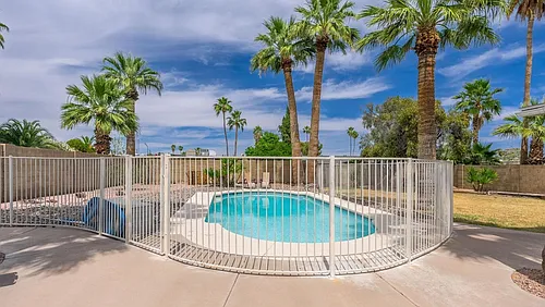 2426 E Sahuaro Dr Photo 1