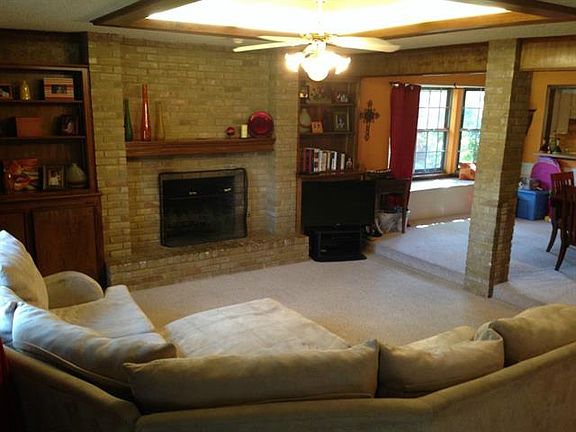 2nd image of 1126 Columbine Dr