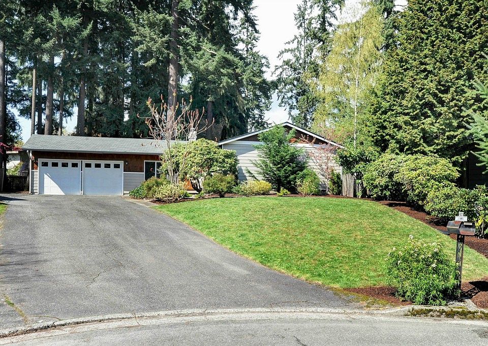 1st image of 12006 NE 138th Pl