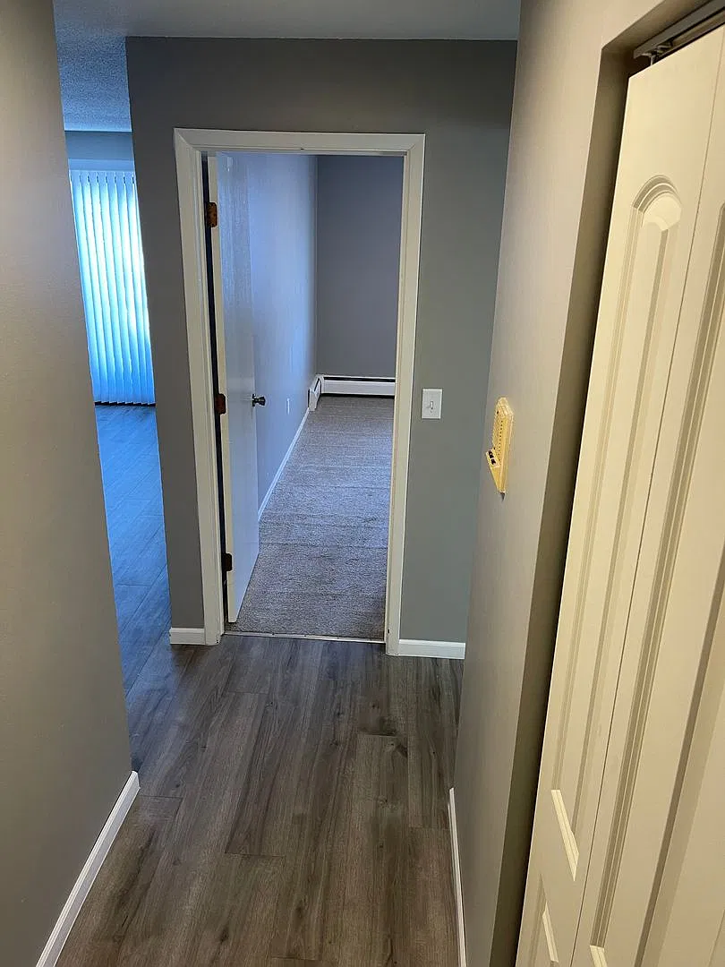 2525 Harriet Ave Building — Photo 3