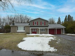 6474 Bunker Rd, Ottawa, ON K4M1B3