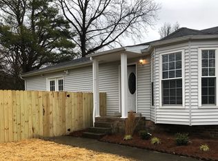 902 Patio Dr, Nashville, TN 37214