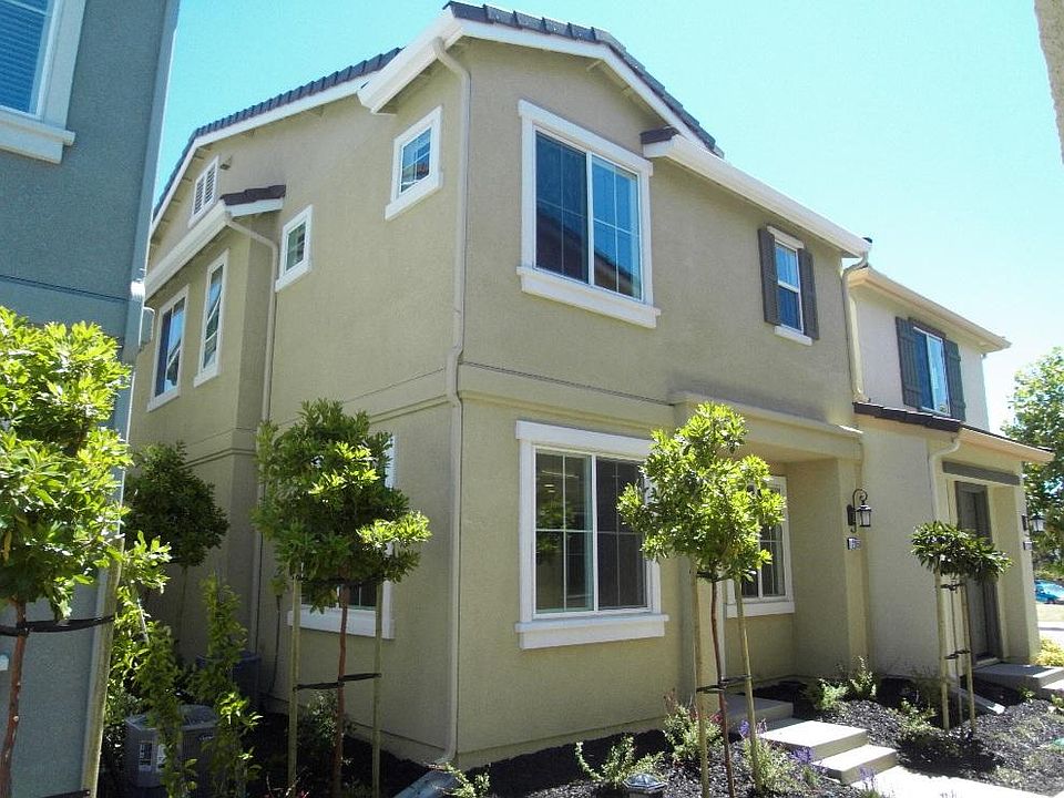 1st image of 22856 Amador St