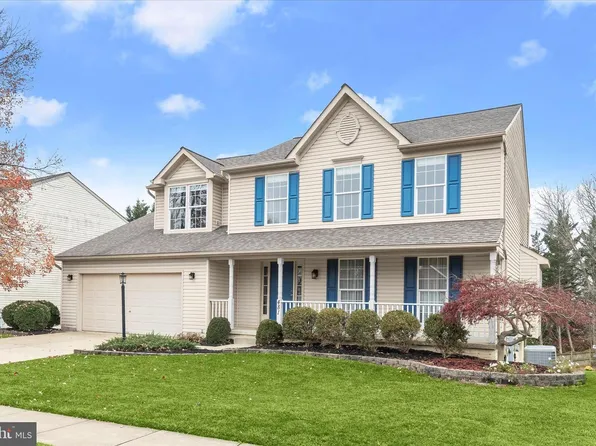 481 Hawk Ridge Ln, Sykesville, MD 21784