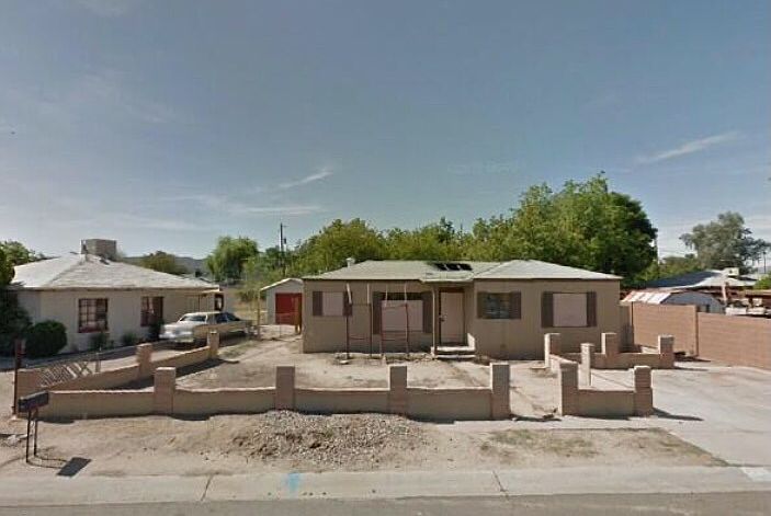 1st image of 715 E Hidalgo Ave