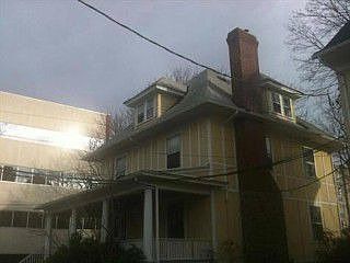 2nd image of 40 Waller Ave
