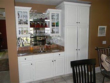 5th image of 905 Bentwood Cir