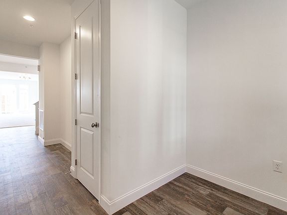 3rd image of 3210 Emerson Way