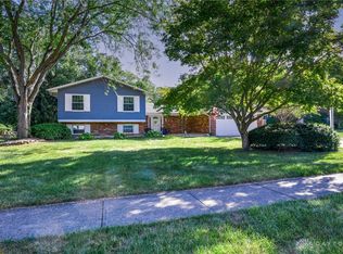 2044 Meadowside Ln, Dayton, OH 45458
