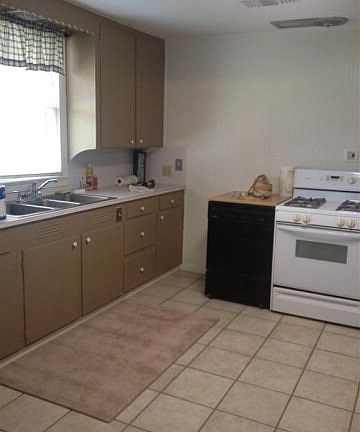 3rd image of 538 E Bernard St
