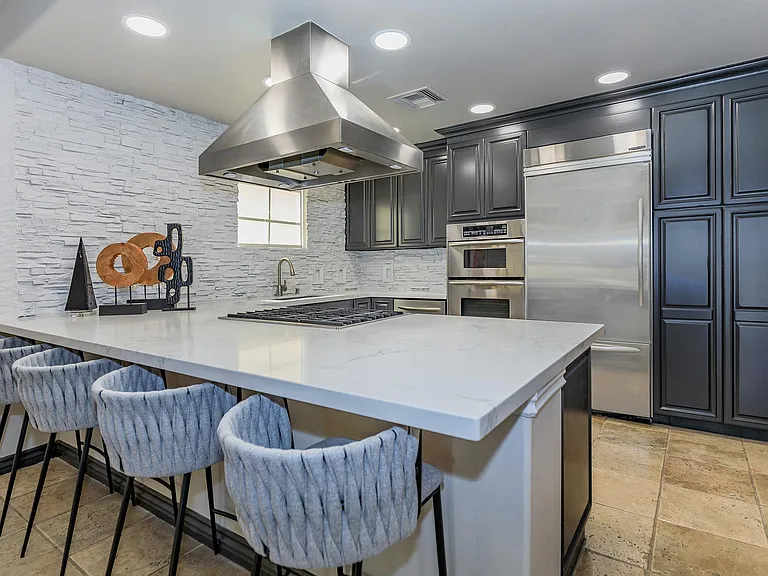 Villas Antonio Apartment Homes — Photo 9