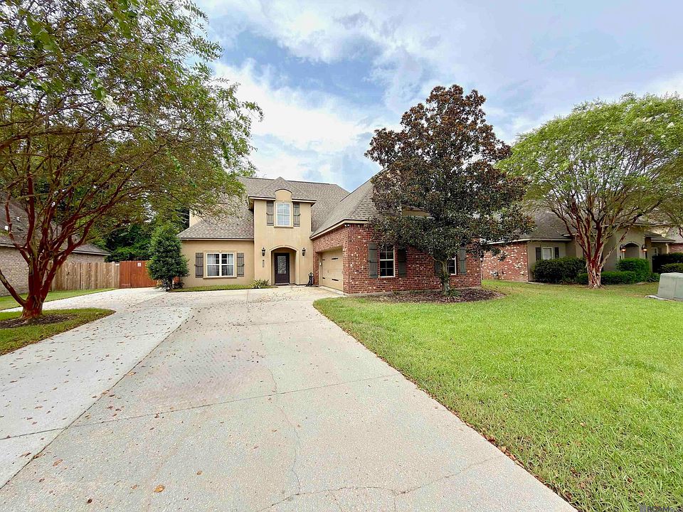 1st image of 12249 Canterbury Park Dr
