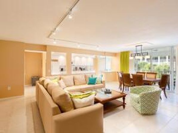110 Half Moon Cir APT E2