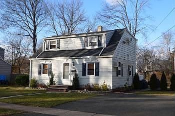 1st image of 700 Tiffany Ave