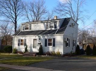 700 Tiffany Ave, River Vale, NJ 07675